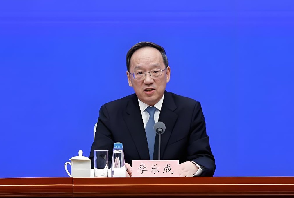 李乐成接受新华社采访：夯实基本盘培育新动能 奋力开创新型工业化新局面