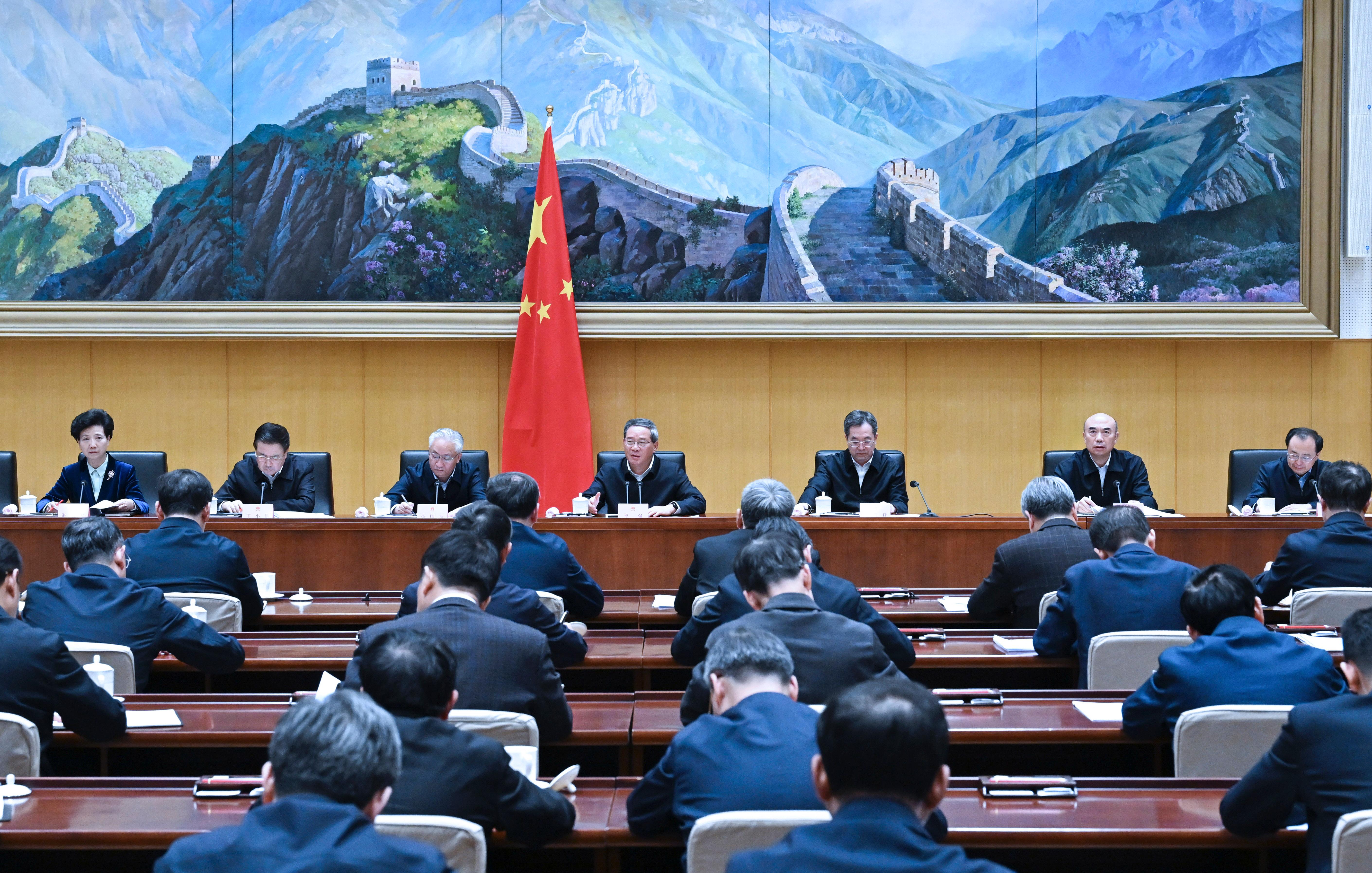 9.9亿吨粗钢产能完成超低排放改造，占钢铁总产能的90%以上